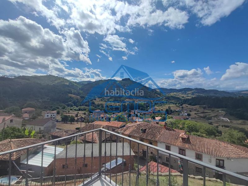 Foto 7dd54b60-7a77-40fe-b94a-19c639a450d2. Casa amb aparcament piscina a Candamo