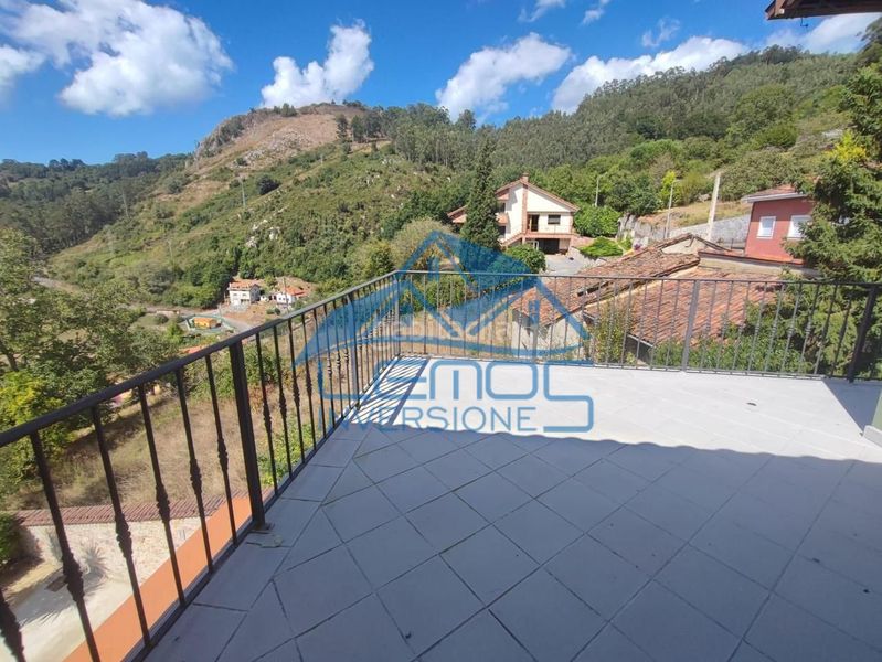 Foto 8236795c-370a-4759-a560-9417711f1751. Casa amb aparcament piscina a Candamo