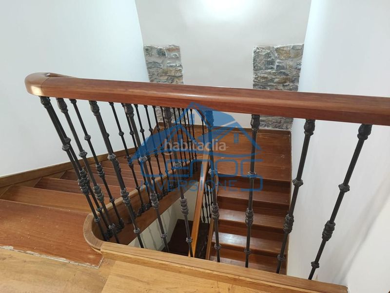 Foto b9ff37f3-2a0e-4d16-9187-91cec884cb6d. Casa amb aparcament piscina a Candamo