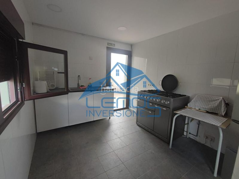 Foto f953f9f5-8cca-4439-9913-d20a87731f18. Casa amb aparcament piscina a Candamo