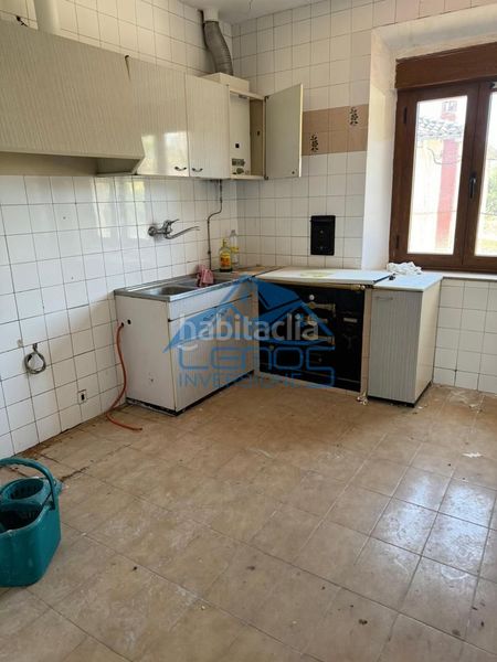 Foto e5490437-281c-426d-a70d-9623a2aab205. Casa a Boñar
