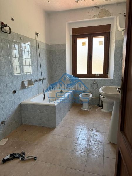Foto e678935e-4c10-4910-856b-c532e3aa0830. Casa a Boñar
