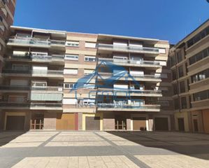 Flat  Plaza marqués de francos. Piso en venta  3 habitaciones con terraza haro