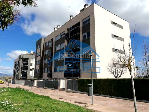 Foto a7e2c5a7-edc6-4140-9b4b-65e519ce31bd. Ático  en Lardero
