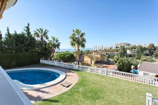Xalet a Hacienda Torrequebrada. Chalet en venta en torrequebrada, 4 dormitorios.