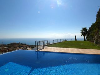 Chalet à La Capellanía - El Higuerón. Chalet en venta en capellaniahigueron, 6 dormitorios.