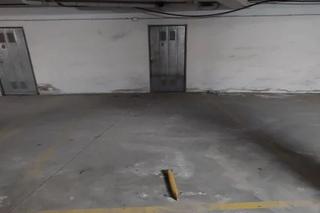 Aparcament cotxe a Nueva Andalucía centro. Garaje en venta en nueva andalucía.