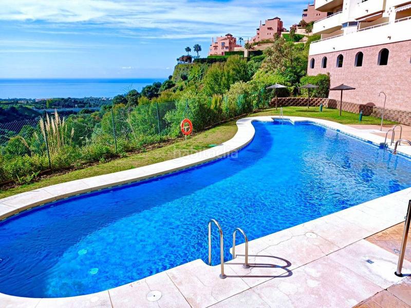 Foto 33d8e47e-2ac4-44e3-bb23-15a70b99b115. Apartamento  en venta en sitio de Calahonda, 2 dormitorios. en Mijas