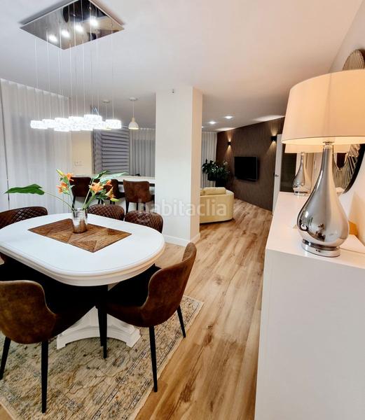 Foto cf374129-e56c-4598-b841-ee790f1f30f9. Piso  en venta en torrequebrada, 3 dormitorios. en Benalmádena