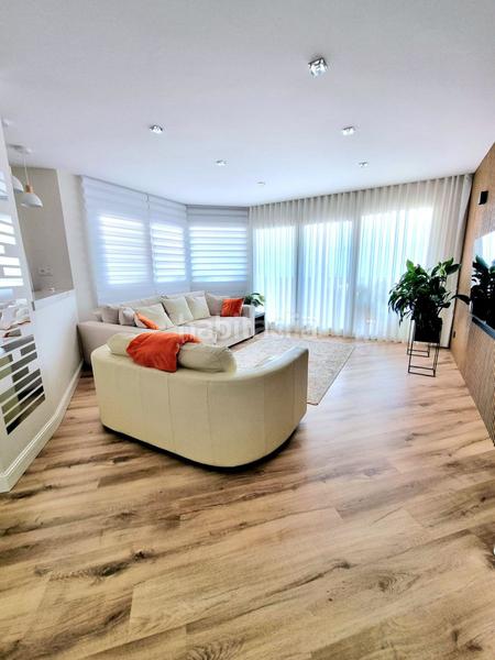 Foto ea432c6c-e0ba-4f53-9346-c127a23d9c2b. Piso  en venta en torrequebrada, 3 dormitorios. en Benalmádena