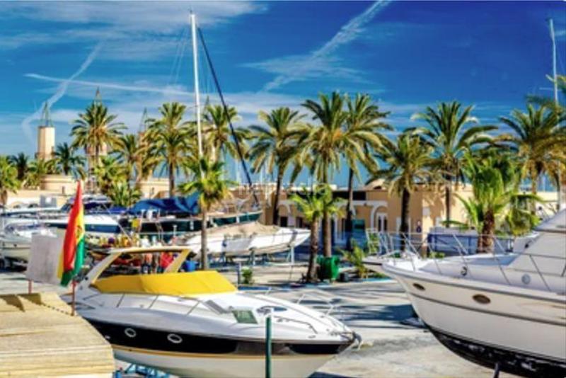 Foto 155654e8-caa1-412b-893f-b6ece6686819. Pis amb calefacció a Centro ciudad Fuengirola