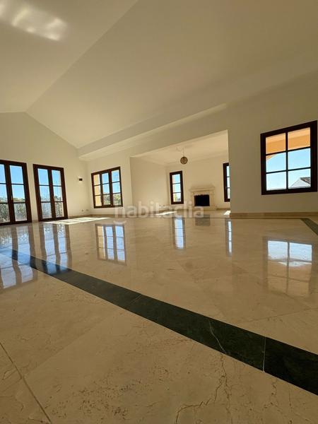 Foto 2e9e9609-2b73-456d-ab2b-0f487fc60cac. Xalet amb calefacció aparcament piscina a Los Naranjos Marbella