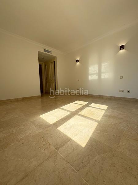 Foto 32ff23d0-83bd-44bb-8f51-a44ad2500386. Xalet amb calefacció aparcament piscina a Los Naranjos Marbella