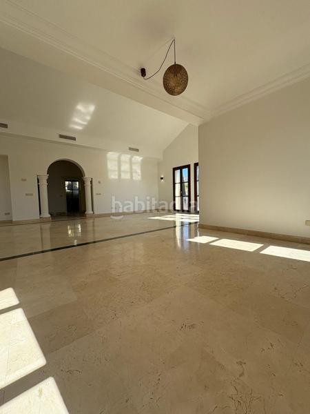 Foto 3b0e48b9-eac2-43ed-b961-fd34d90e41c4. Xalet amb calefacció aparcament piscina a Los Naranjos Marbella