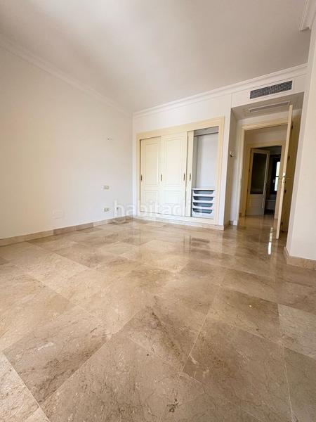 Foto 47a0dc1a-0954-4b92-89f3-672c276d3660. Xalet amb calefacció aparcament piscina a Los Naranjos Marbella