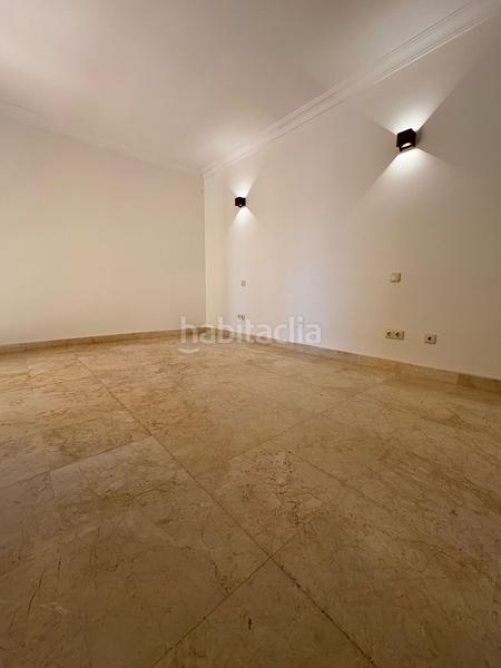 Foto bff8368b-3943-40af-84c0-142e98b957c9. Xalet amb calefacció aparcament piscina a Los Naranjos Marbella