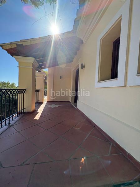 Foto e5cb6733-9411-4b36-a208-e5834c250809. Xalet amb calefacció aparcament piscina a Los Naranjos Marbella