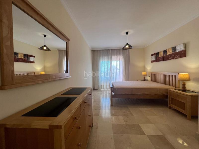 Foto c5e12768-5e07-41d6-822e-a67e60abe8e9. Piso  en venta en torrequebrada, 2 dormitorios. en Benalmádena