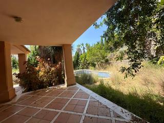 Casa a Los Naranjos. Casa en venta en nueva andalucía, 3 dormitorios.