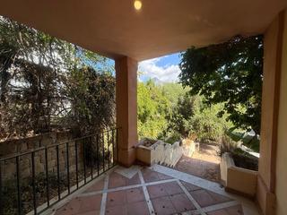 Haus in Los Naranjos. Casa en venta en nueva andalucía, 5 dormitorios.