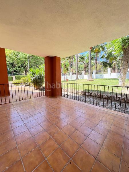 Foto c6e27a40-c59c-4ff8-99b7-479d2550f28d. Piso  en venta en torrequebrada, 2 dormitorios. en Benalmádena