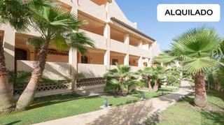 Piso en Elviria. Piso en venta en este  elviria, 2 dormitorios.
