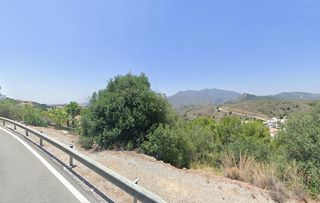 Terreno residenziale in Alhaurín Golf. Solar en venta en ballesteros.