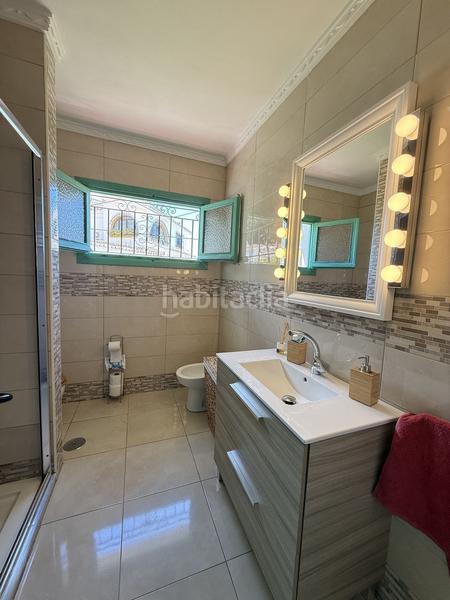 Foto f94b4aaa-bbd3-44af-9411-fa8ead6cef83. Chalet  en venta en Torremuelle, 2 dormitorios. en Benalmádena