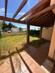 Casa adossada a Calahonda. Adosado en venta en calahonda, 3 dormitorios.