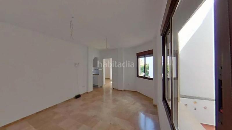 Foto bc254746-5aa3-418c-876b-a568ef886486. Piso  en venta en Los Boliches, 1 dormitorio. en Fuengirola