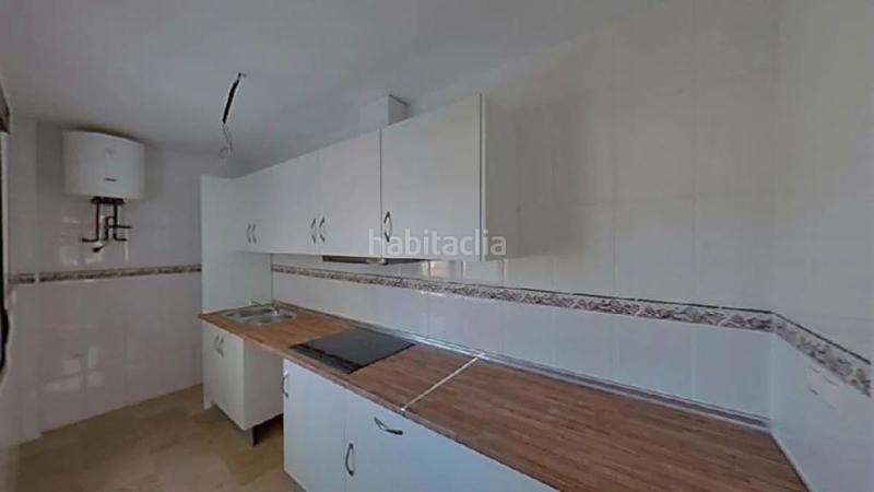 Foto ec051a06-634f-4868-8509-882533d1677a. Piso  en venta en Los Boliches, 1 dormitorio. en Fuengirola