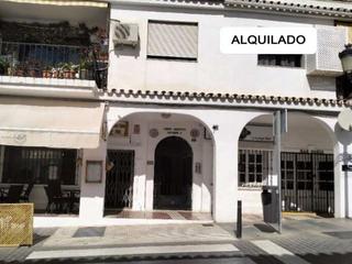 Pis a Centro. Piso en venta en pueblo, 3 dormitorios.