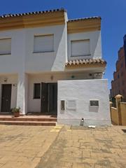 Casa adossada a Alcorrín. Adosado en venta en alcorrín, 3 dormitorios.