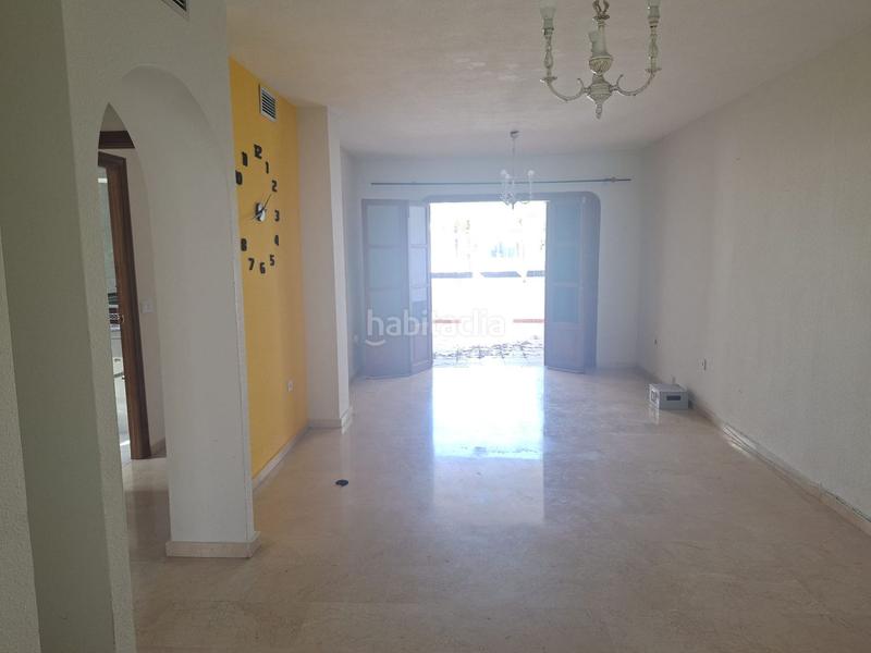 Foto 419f202d-6211-424c-b9c2-b945444ef689. Piso  en venta en el paraiso, 2 dormitorios. en Estepona