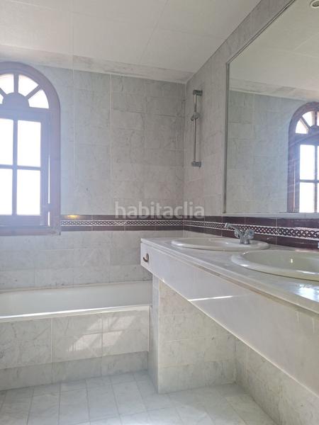 Foto 7ae0a273-fabf-4ff6-8456-e43220e285d9. Piso  en venta en el paraiso, 2 dormitorios. en Estepona