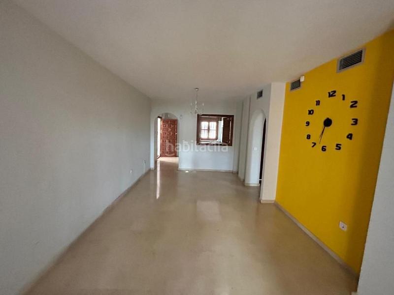 Foto b824b3ba-66b3-4a5a-bb7b-006a65d87258. Piso  en venta en el paraiso, 2 dormitorios. en Estepona