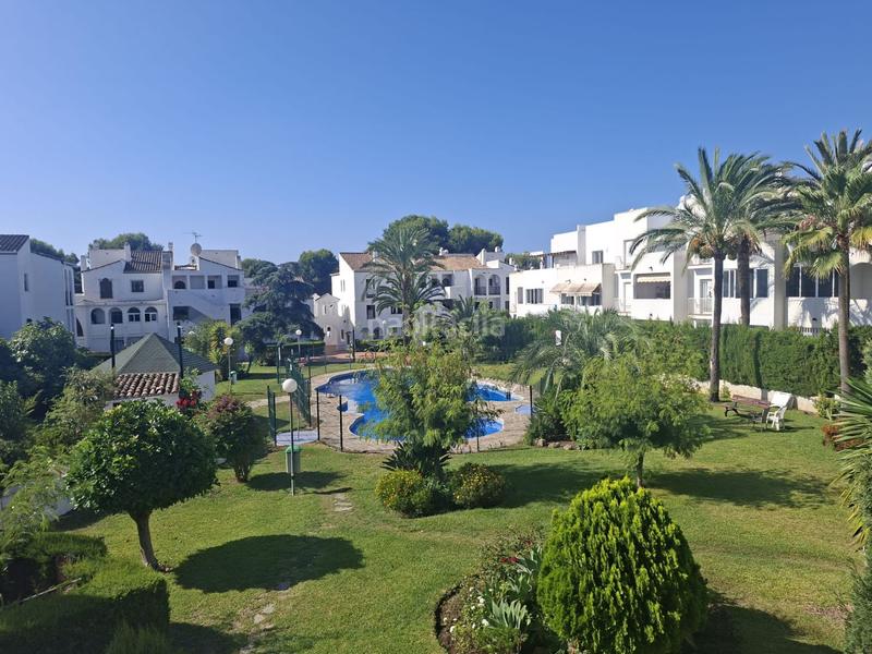 Foto c7bb677d-918b-4c7b-8860-ee7263138431. Piso  en venta en el paraiso, 2 dormitorios. en Estepona