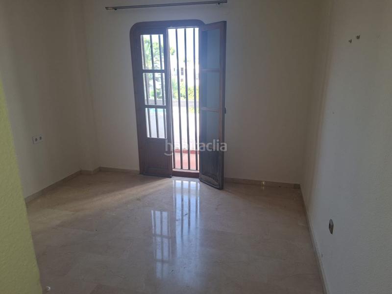 Foto e8ff1154-d697-42f8-bd6b-955d9533e5a5. Piso  en venta en el paraiso, 2 dormitorios. en Estepona