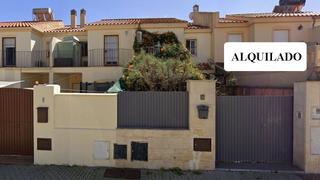 Casa a Caballero Bonald-S. José Obrero-Guadalcacín. Casa en venta en centro, 4 dormitorios.