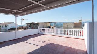 Casa a Centro Histórico. Casa en venta en vélezmálaga, 4 dormitorios.
