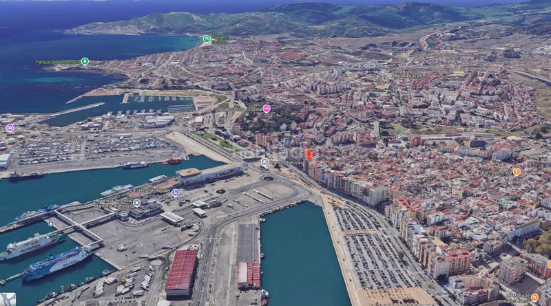 Foto 977a6bbe-81e3-4546-a989-bde638e12830. Piso  en venta , 3 dormitorios. en Casco Antiguo Algeciras