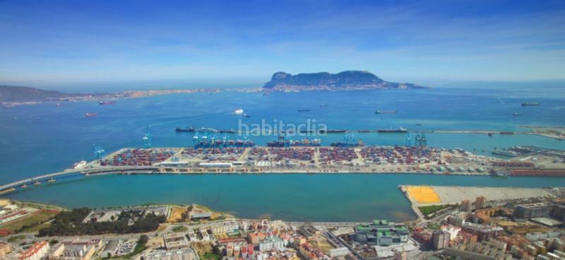 Foto d9c06a34-5e55-476d-bfd5-d12b4f6f223d. Piso  en venta , 3 dormitorios. en Casco Antiguo Algeciras