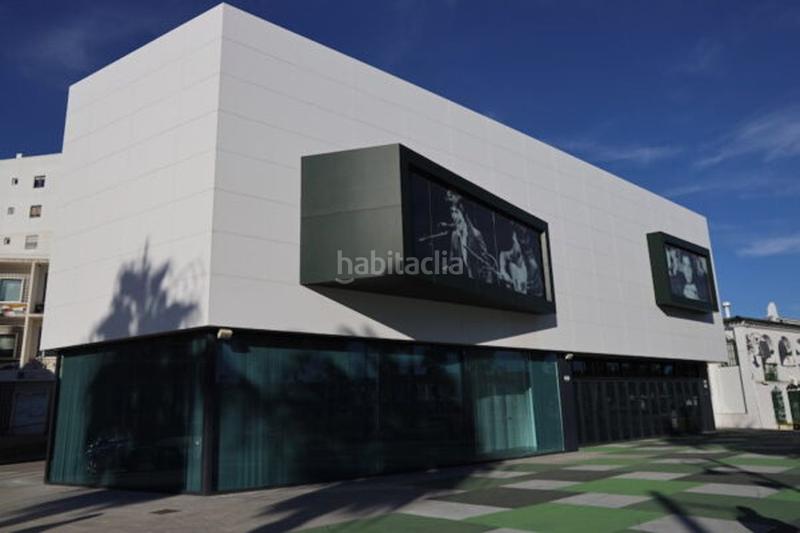 Foto 84038064-1a70-49b2-a42a-f5e51c1d7831. Piso  en venta en avda. pery junquera al andalus, 3 dormitorios. en San Fernando