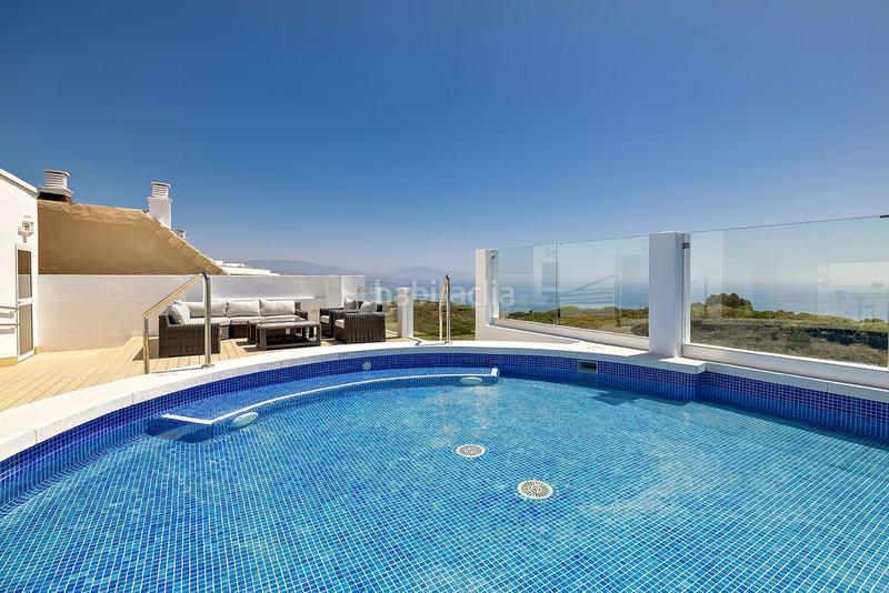Foto 14569785-3a49-4cdc-b580-cc6dc9188091. Dúplex duplex en venta en La Duquesa, 3 dormitorios. en Manilva
