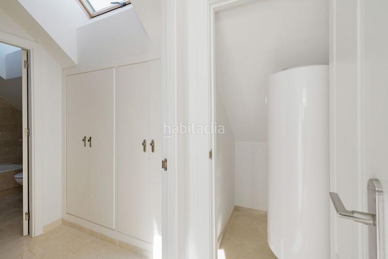 Foto 3c0fbf2c-edb9-44dc-8d6b-b36a6fd0b876. Dúplex duplex en venta en La Duquesa, 3 dormitorios. en Manilva