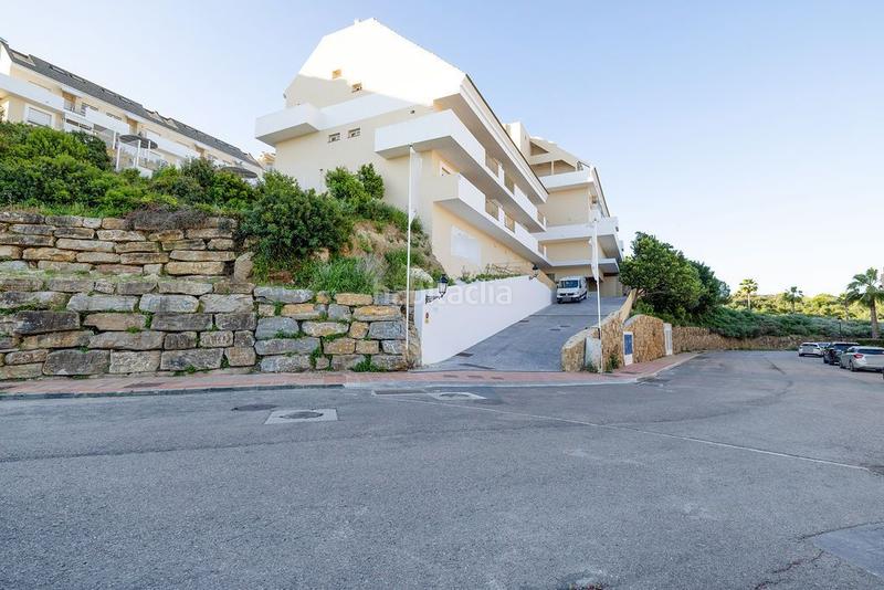 Foto 4a75a068-7e58-46f7-88a8-df2ca672850e. Dúplex duplex en venta en La Duquesa, 3 dormitorios. en Manilva