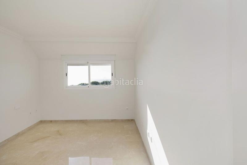 Foto d8bd57b9-91d7-48c2-8655-09243404fe4c. Dúplex duplex en venta en La Duquesa, 3 dormitorios. en Manilva