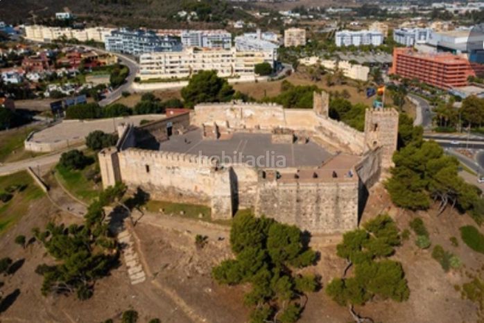 Foto 4b760ad1-2115-4968-a6af-6fb59adb4139. Xalet amb calefacció aparcament piscina a Castillo Sohail - Myramar Fuengirola
