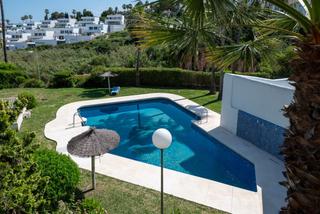 Reihenhaus in La Duquesa. Adosado en venta en la duquesa, 4 dormitorios.
