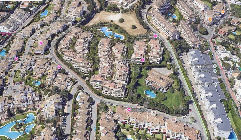 Foto f4fba713-1f9b-486b-a293-ed9fa863f0db. Appartamento con riscaldamento parcheggio piscina in Marbella